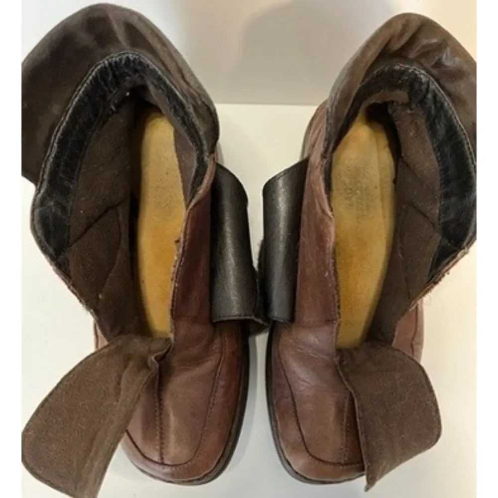 NAOT brown leather ankle booties. Size 38 (7 women)